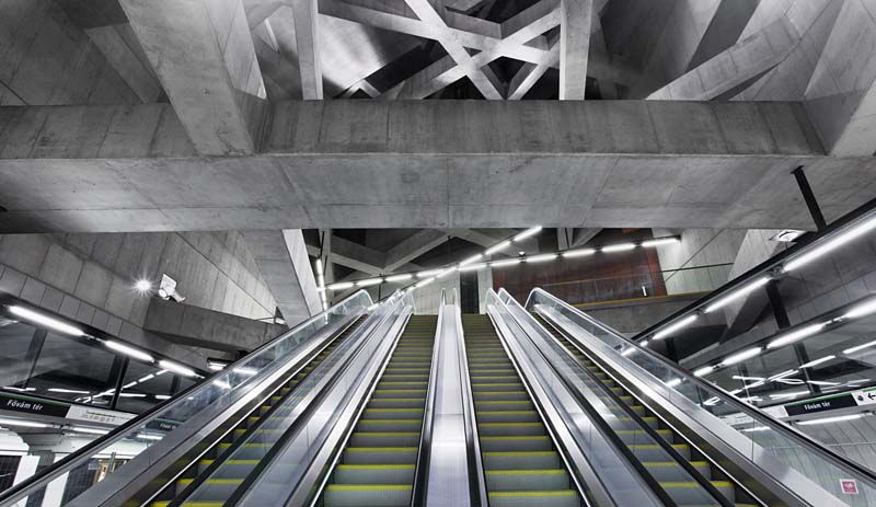 Escaliers de la station métro Gellért
