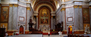 autel de la Basilique