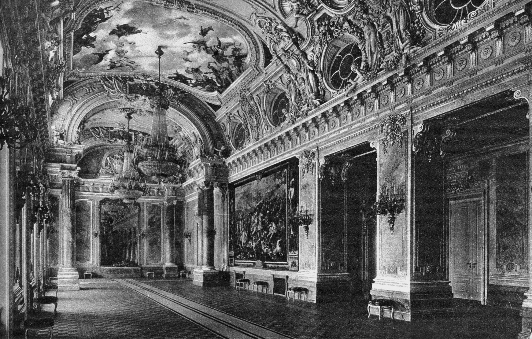 Salle d'apparat du Palais Royal